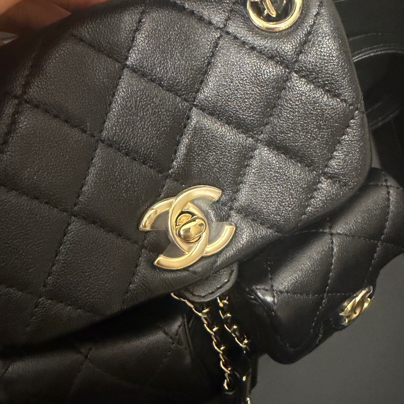 大全配芯片帶膜🈶️購證❤️ #香奈兒 #黑金 牛皮 #青蛙包 #duma #雙肩包-2