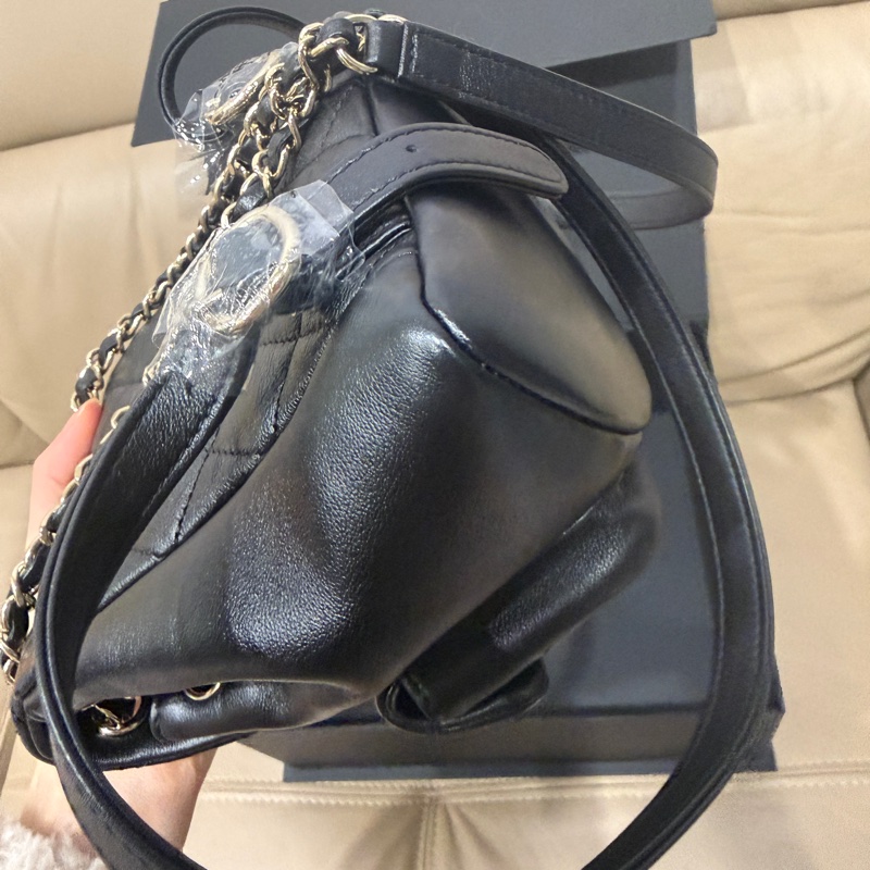 大全配芯片帶膜🈶️購證❤️ #香奈兒 #黑金 牛皮 #青蛙包 #duma #雙肩包-8