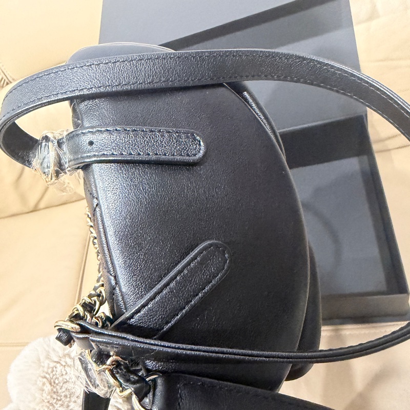 大全配芯片帶膜🈶️購證❤️ #香奈兒 #黑金 牛皮 #青蛙包 #duma #雙肩包-9