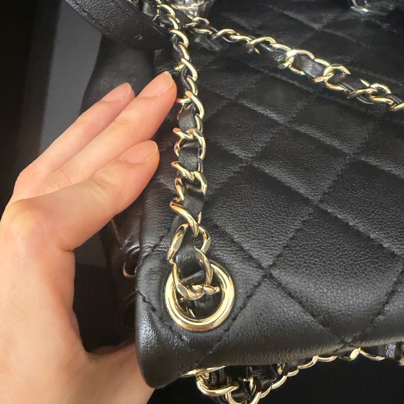 大全配芯片帶膜🈶️購證❤️ #香奈兒 #黑金 牛皮 #青蛙包 #duma #雙肩包-13