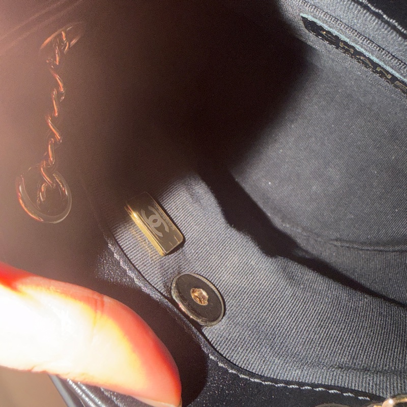 大全配芯片帶膜🈶️購證❤️ #香奈兒 #黑金 牛皮 #青蛙包 #duma #雙肩包-33