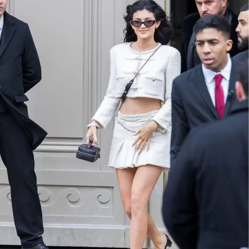 Kylie Jenner同款中古Chanel 手拎化妝包 絕版-7