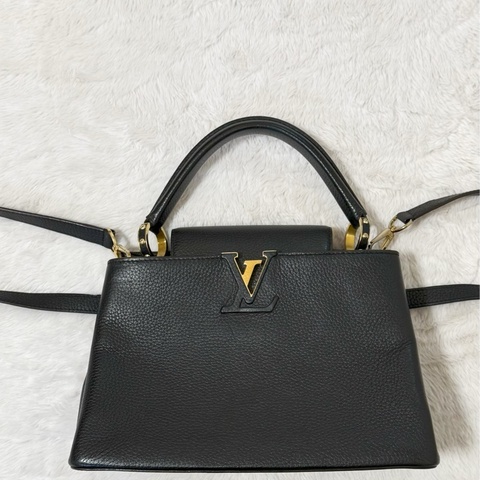 Louis Vuitton Capucines MM