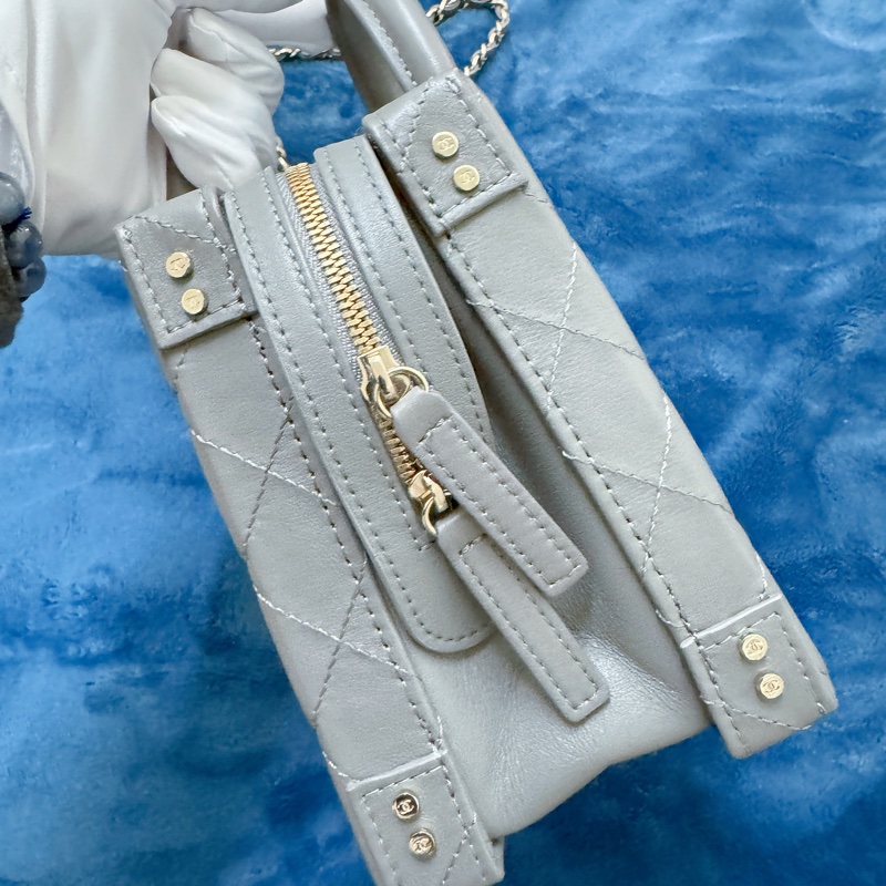 【CHANEL香奈兒22B 全牛皮菱格紋大logo復古盒子包芯片款近全新(閒置) 】-2