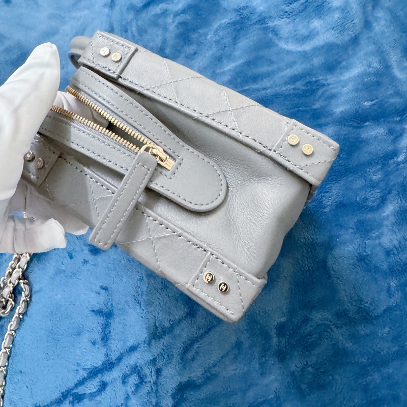 【CHANEL香奈兒22B 全牛皮菱格紋大logo復古盒子包芯片款近全新(閒置) 】-7