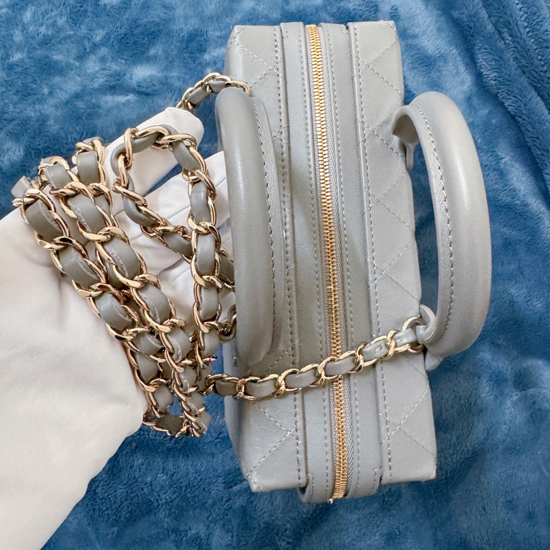 【CHANEL香奈兒22B 全牛皮菱格紋大logo復古盒子包芯片款近全新(閒置) 】-8