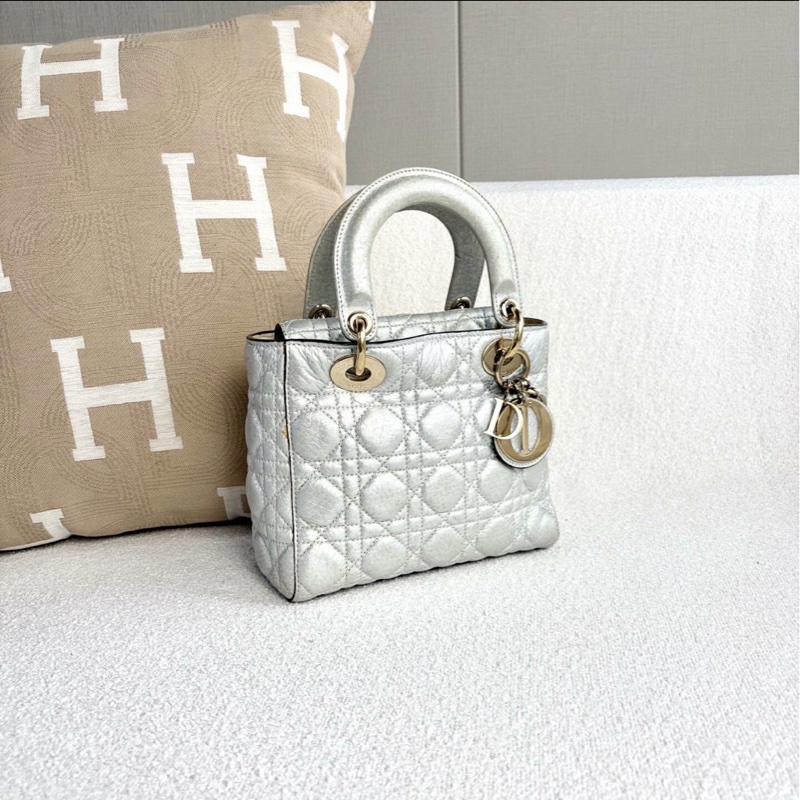 全網最低價 Dior 珠光灰四格含肩帶 保卡塵袋齊全-4