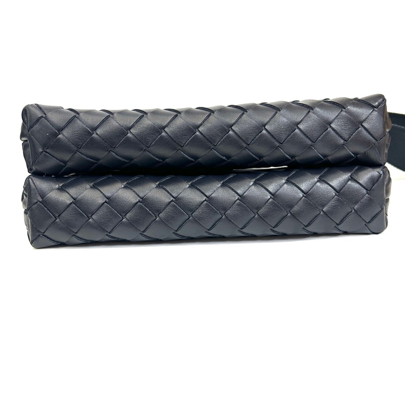 BV 深藍牛皮Intrecciato Duo雙層斜背包-3