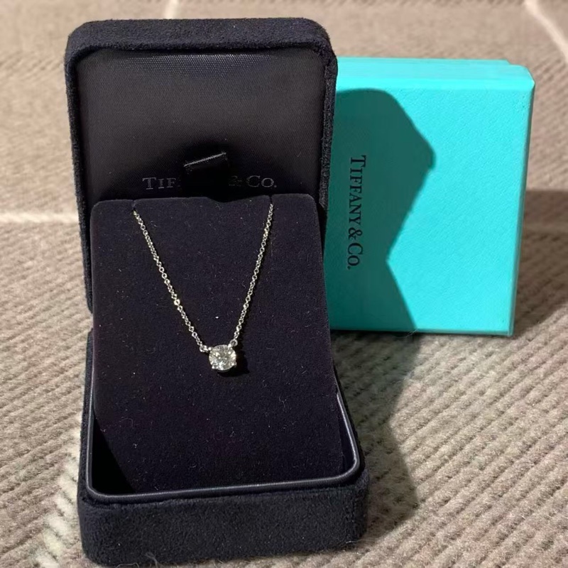 Tiffany蒂芙尼 四爪單鑽鑽石項鍊，主鑽0.72ct，G色，淨度VS2-2