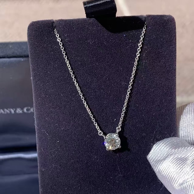 Tiffany蒂芙尼 四爪單鑽鑽石項鍊，主鑽0.72ct，G色，淨度VS2-6