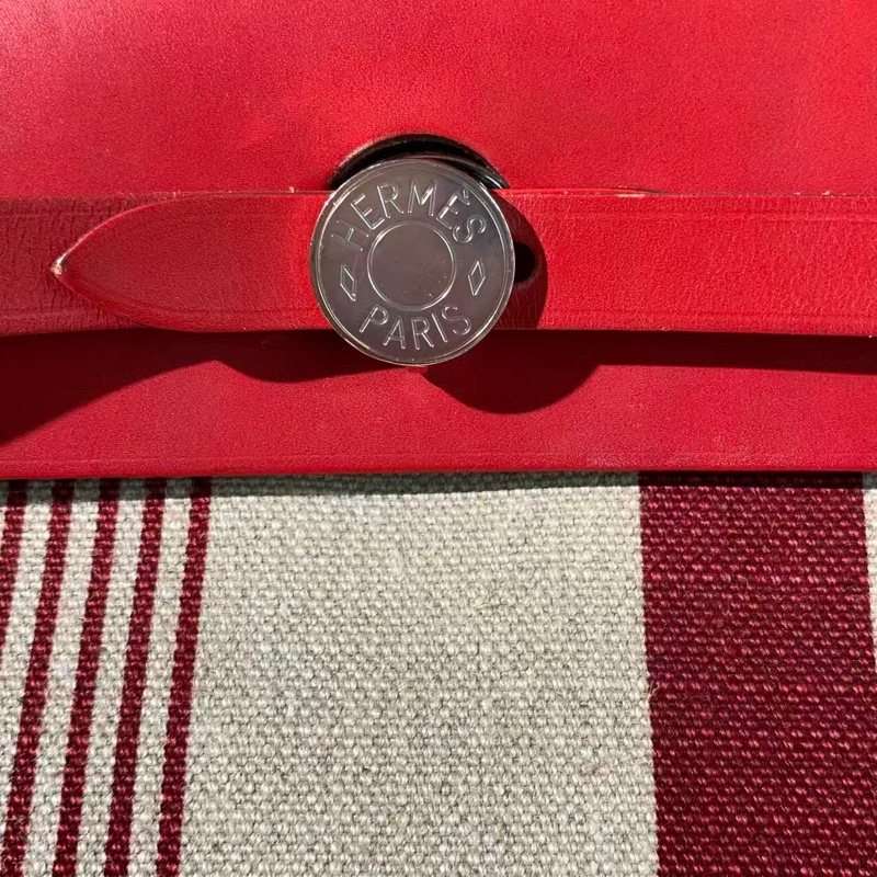 二手Hermes愛馬仕herbal31紅色條紋D刻，皮有輕微發黑磨損邊角有正常使用痕跡-8