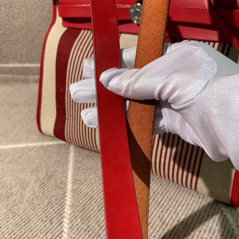 二手Hermes愛馬仕herbal31紅色條紋D刻，皮有輕微發黑磨損邊角有正常使用痕跡-14