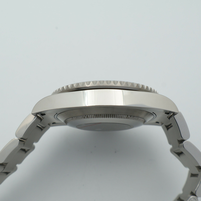 ROLEX Submariner 114060-9