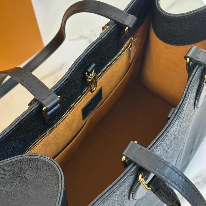 LOUIS VUITTON On the go - MM黑-3