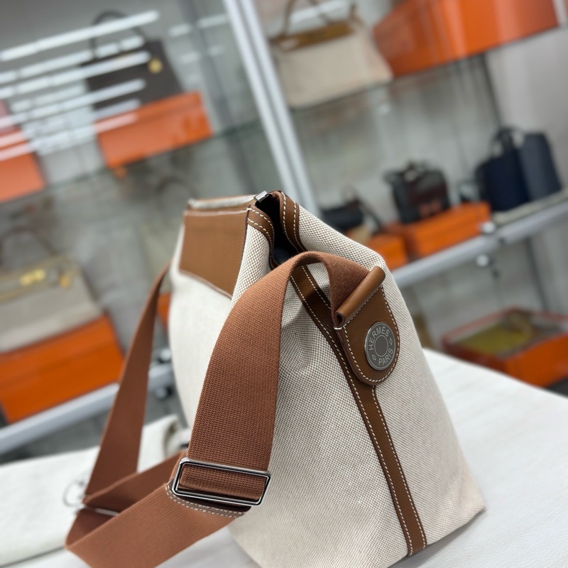 Hermes R.M.S 12H金棕帆布單肩斜挎包，W刻，尺寸約30*28*15，肩帶約長78-111，-2
