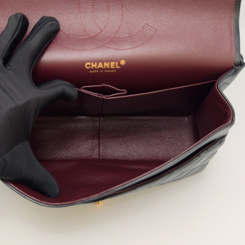 CHANEL CF黑金羊皮jumbo肩背斜背包30*20*9 98新配件塵袋-3