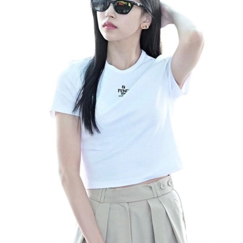 促銷品 26春夏 Fendi 短袖針織 #S M L 黑白兩色-3