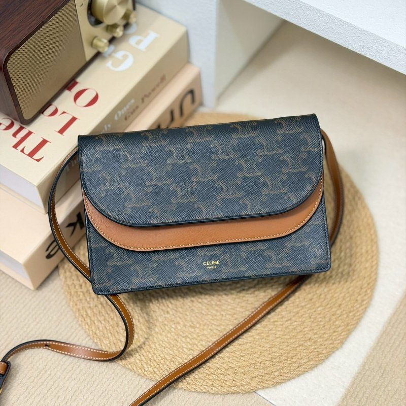 (全配、適合送禮🤍)🏷Celine 瑟琳．Triomphe 老花 woc-0