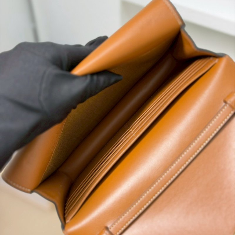 (全配、適合送禮🤍)🏷Celine 瑟琳．Triomphe 老花 woc-16