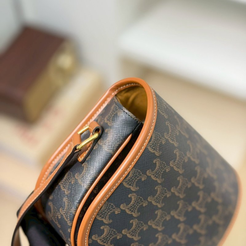 🏷Celine 瑟琳．Triomphe Folco 馬鞍包-8