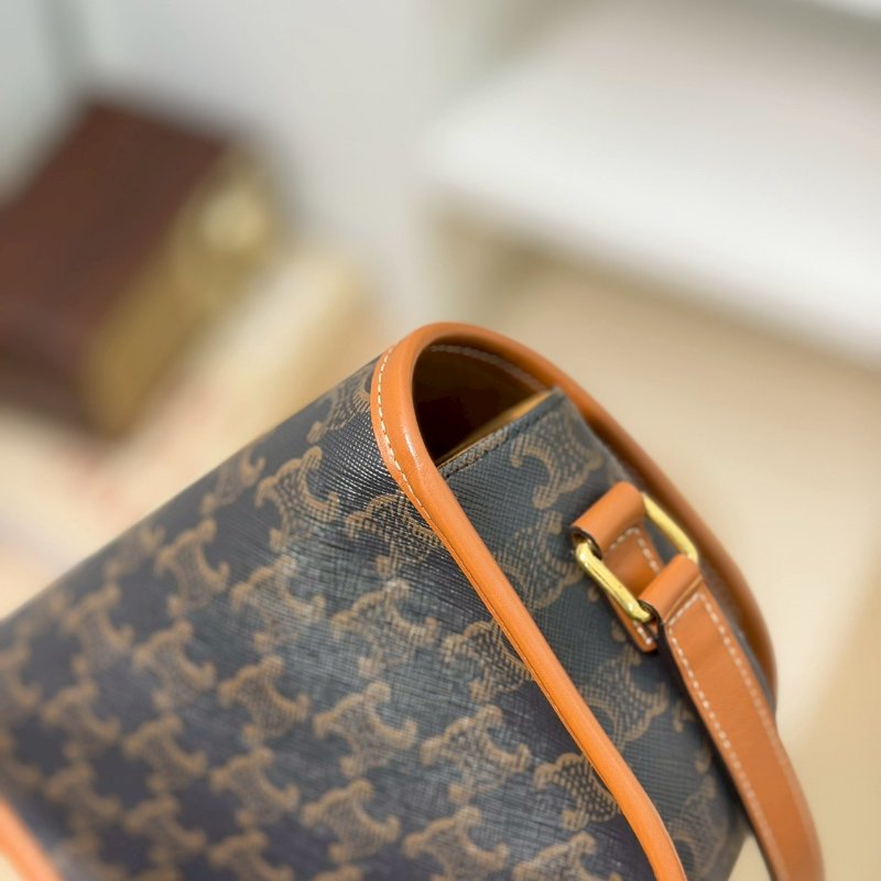 🏷Celine 瑟琳．Triomphe Folco 馬鞍包-11