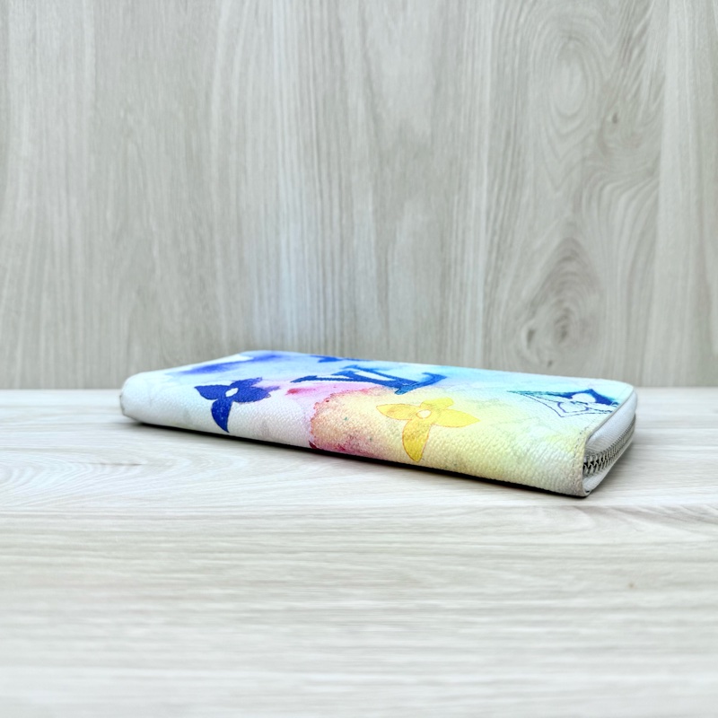 LV原花水彩暈染直式拉鍊長夾m80499-2