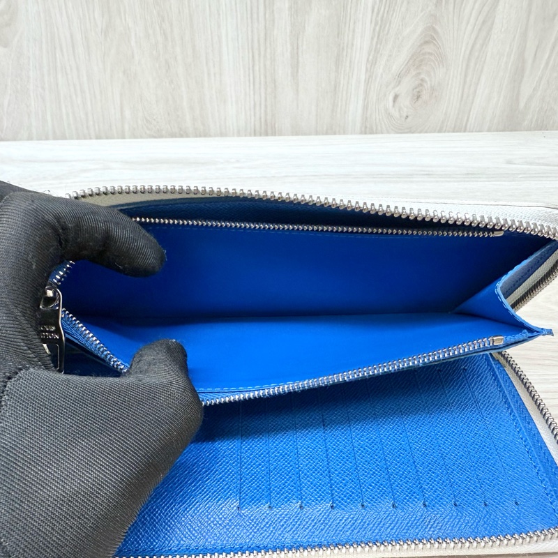 LV原花水彩暈染直式拉鍊長夾m80499-8