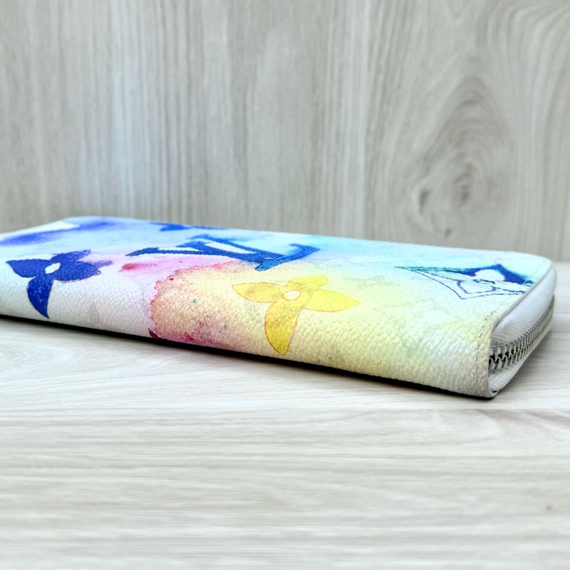 LV原花水彩暈染直式拉鍊長夾m80499-10