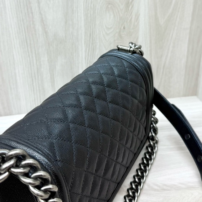 CHANEL黑銀荔枝皮BOY25/A67086-9