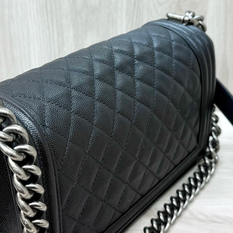 CHANEL黑銀荔枝皮BOY25/A67086-10