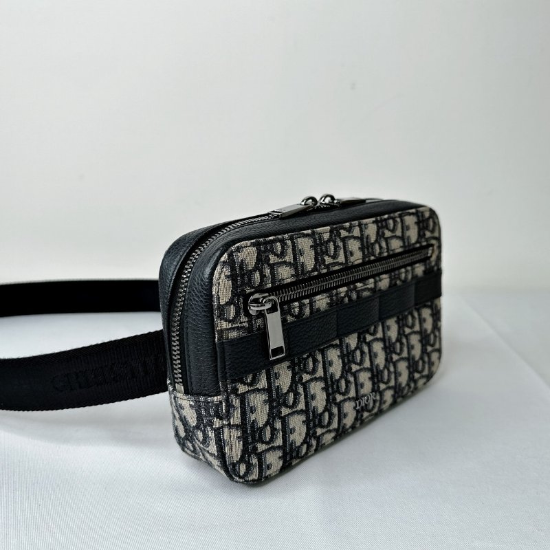 DIOR 刺繡老花胸包-3