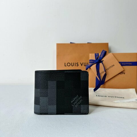 LV 全新Slender對開短夾