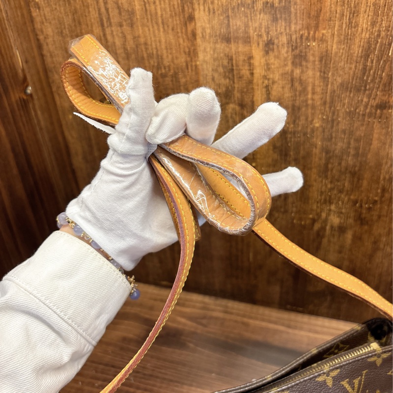 Louis Vuitton Monogram Pochette 側背包-5
