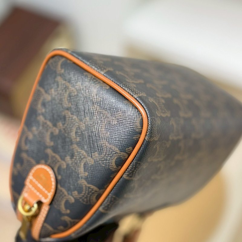 (全新品未使用✨✨)🏷Celine 瑟琳．Boston 老花波士頓 新款D扣-6
