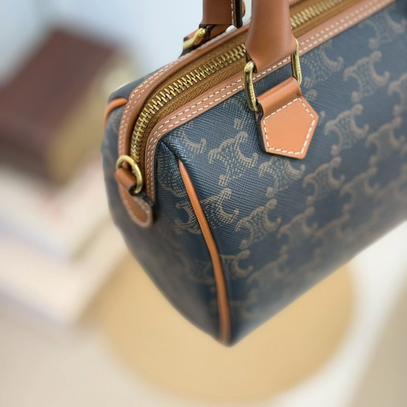 (全新品未使用✨✨)🏷Celine 瑟琳．Boston 老花波士頓 新款D扣-8