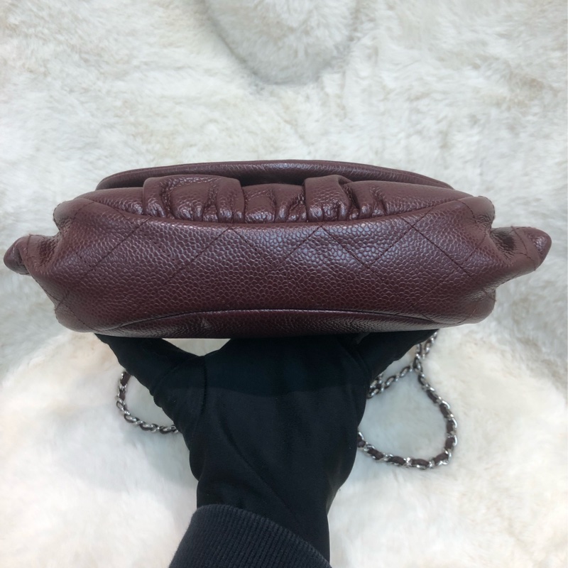 Chanel 酒紅色荔枝牛皮斜孭袋 XC018-4