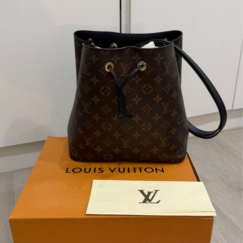 LV LOUIS VUITTON NéoNoé MM肩背水桶包 M44020-0
