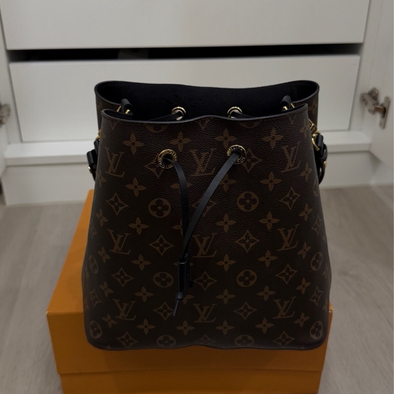 LV LOUIS VUITTON NéoNoé MM肩背水桶包 M44020-1