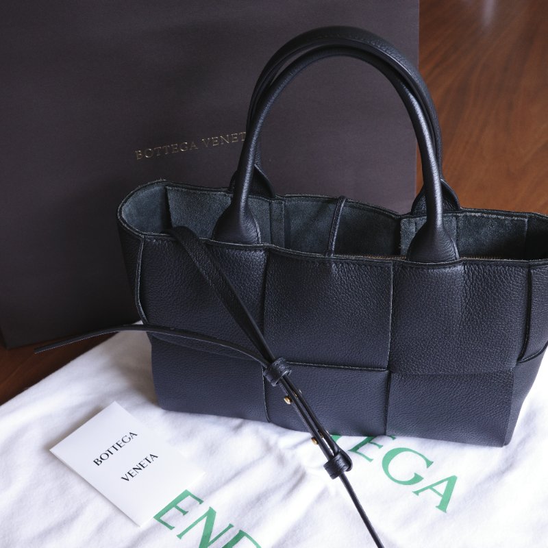 BOTTEGA VENETA Mini Arco 黑荔枝牛皮 tote 編織包 子母包 肩帶可拆-3
