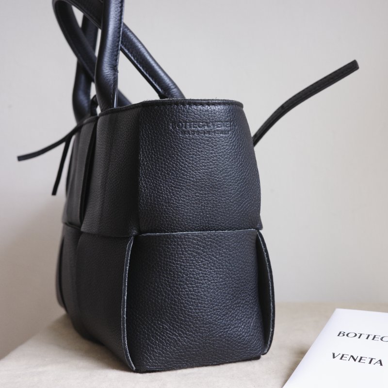 BOTTEGA VENETA Mini Arco 黑荔枝牛皮 tote 編織包 子母包 肩帶可拆-8