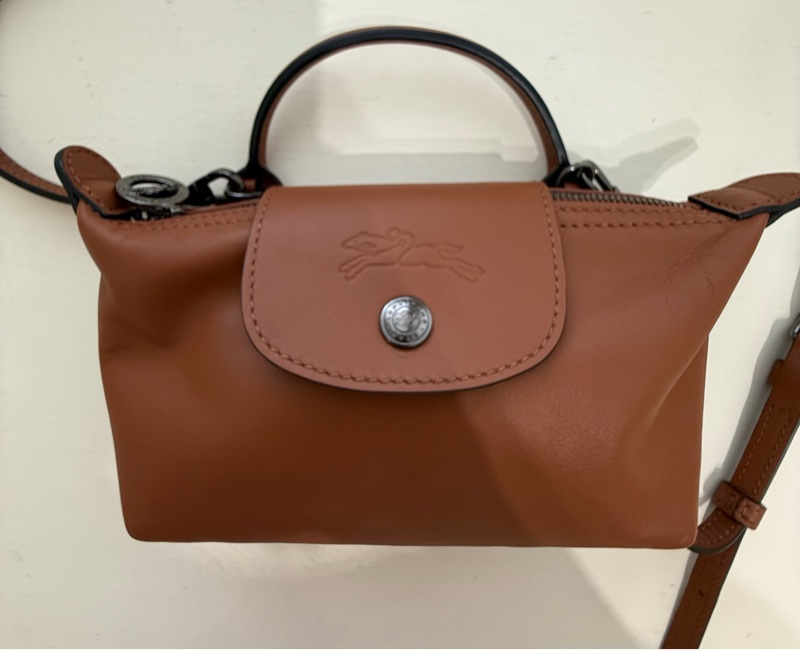 99新LONGCHAMP LE PLIAGE XTRA系列牛皮斜背包(迷你/白蘭地)-1