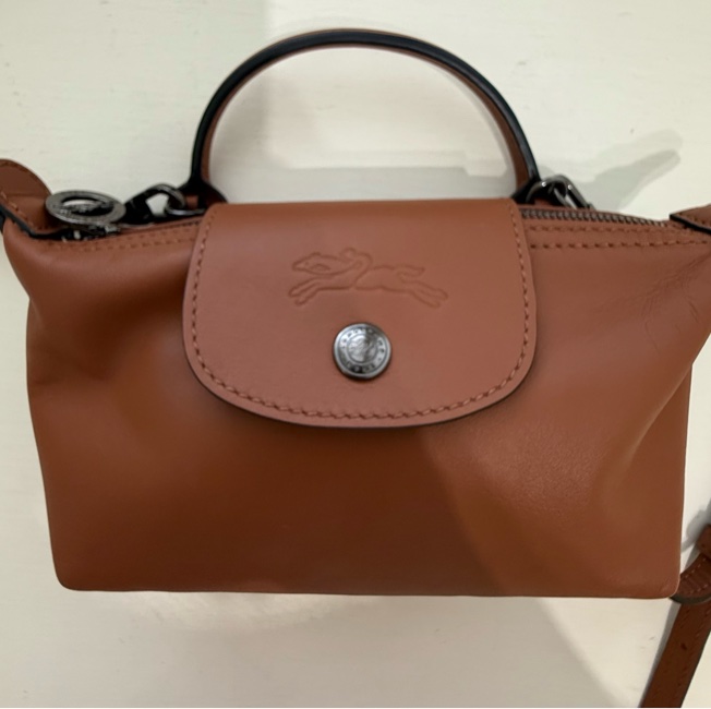 99新LONGCHAMP LE PLIAGE XTRA系列牛皮斜背包(迷你/白蘭地)-6
