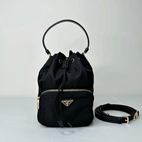 PRADA Duet尼龍小水桶包