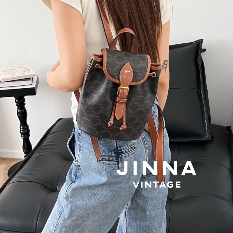 (全新閒置品✨)🏷Celine 瑟琳．Triomphe 老花後背包 小號-18