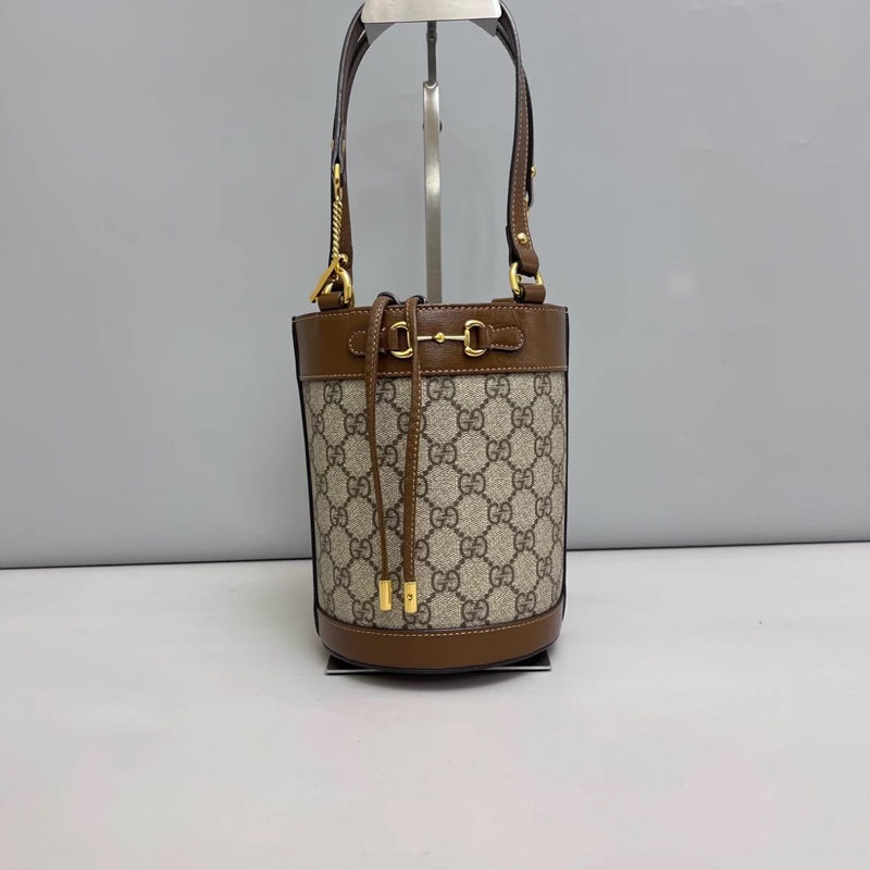 Gucci古馳 馬銜扣1955系列老花焦糖水桶包-0