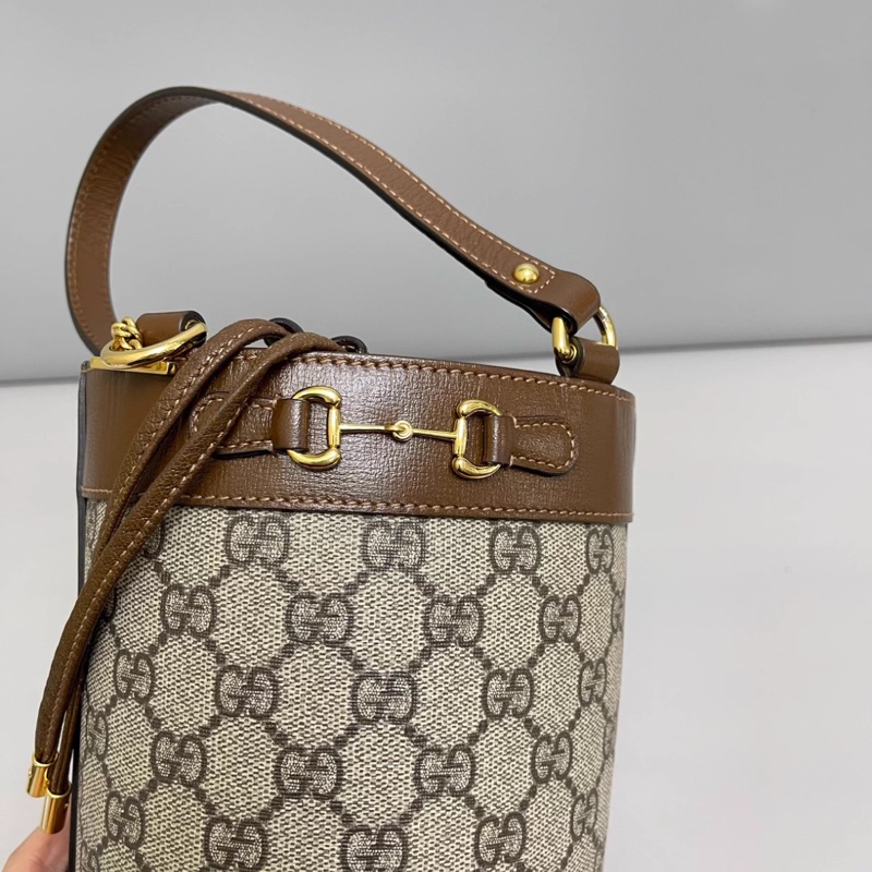 Gucci古馳 馬銜扣1955系列老花焦糖水桶包-2