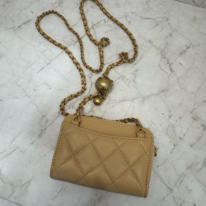 CHANEL粉金金球拉鍊肩背零錢包/31-1