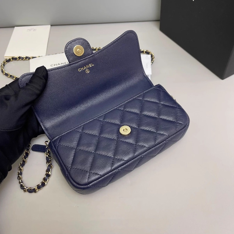 Chanel香奈兒 深藍色金扣牛皮荔枝紋woc鏈條包-1
