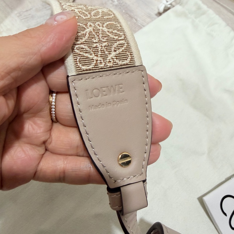 LOEWE Gate Dual Mini 斜背包（沙色）-10