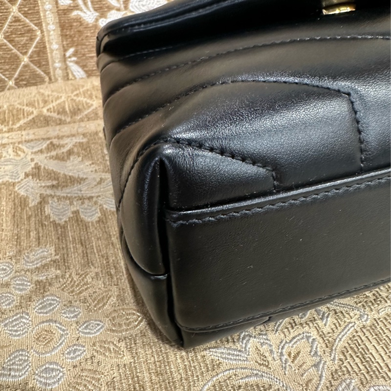 YSL 黑牛皮霧金釦LouLouToy斜背包-6